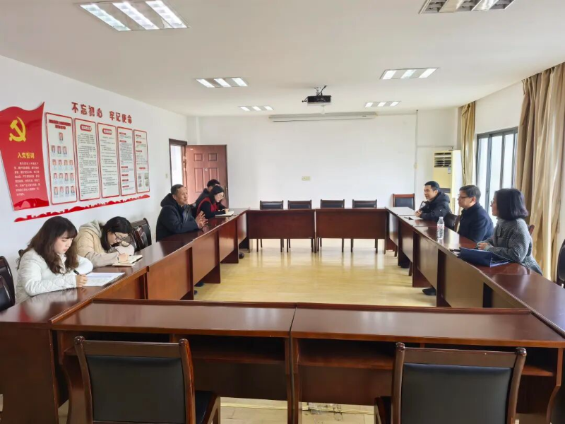 沈金波带队赴屯溪区上新社区走访调研结对共建工作