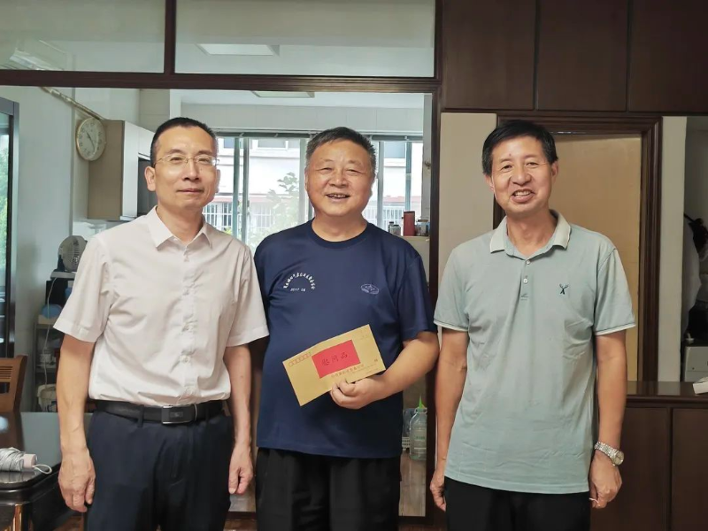 庆八一！ 共叙鱼水情！